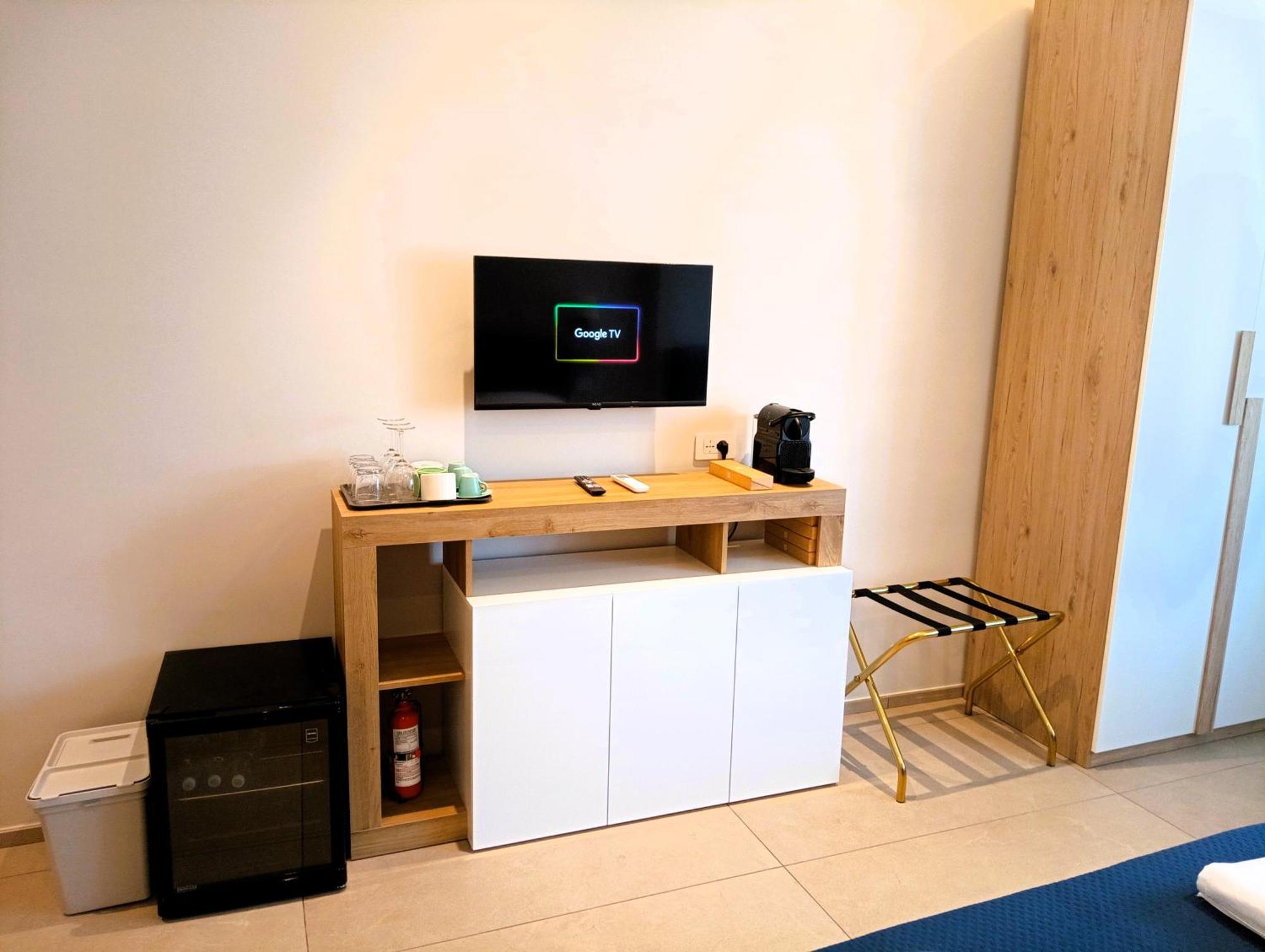 Mile Rooms Bari Exteriör bild